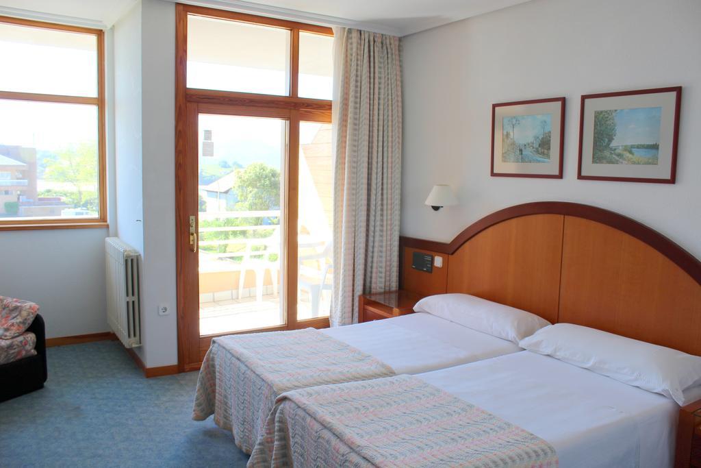 Residencia Miramar Hotell San Vicente De La Barquera Rum bild