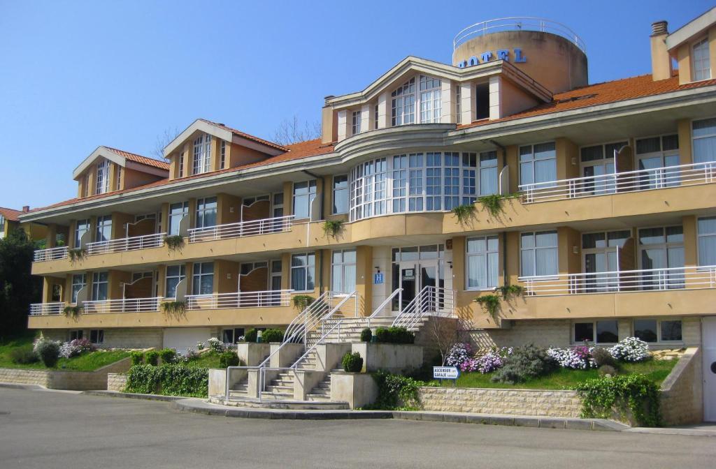 Residencia Miramar Hotell San Vicente De La Barquera Exteriör bild